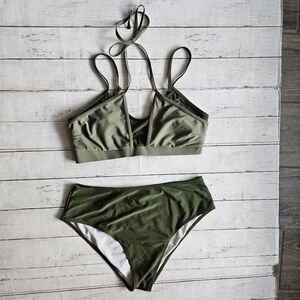 Green 2‎ Piece Swimsuit Size 1XL